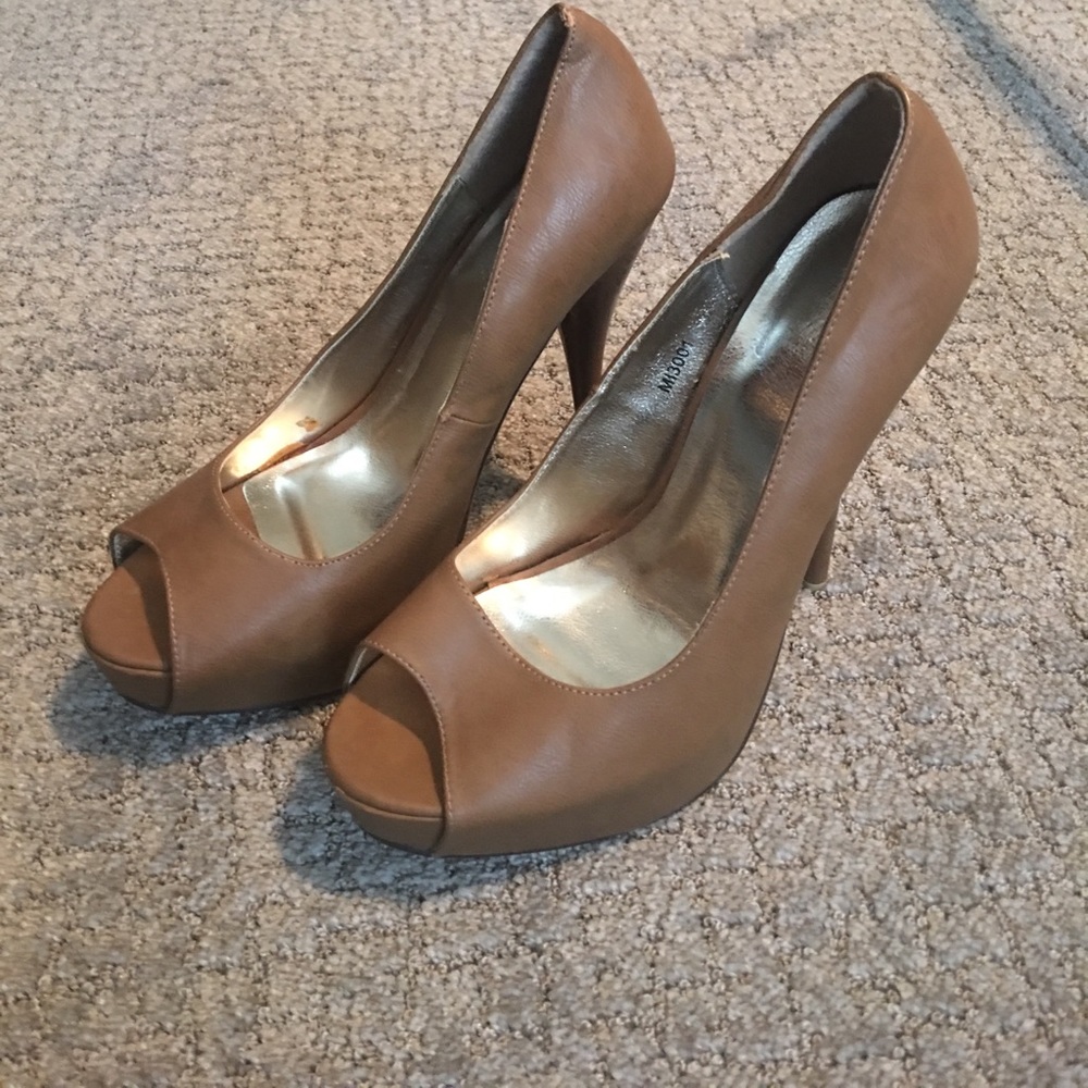 High heel open toe shoes